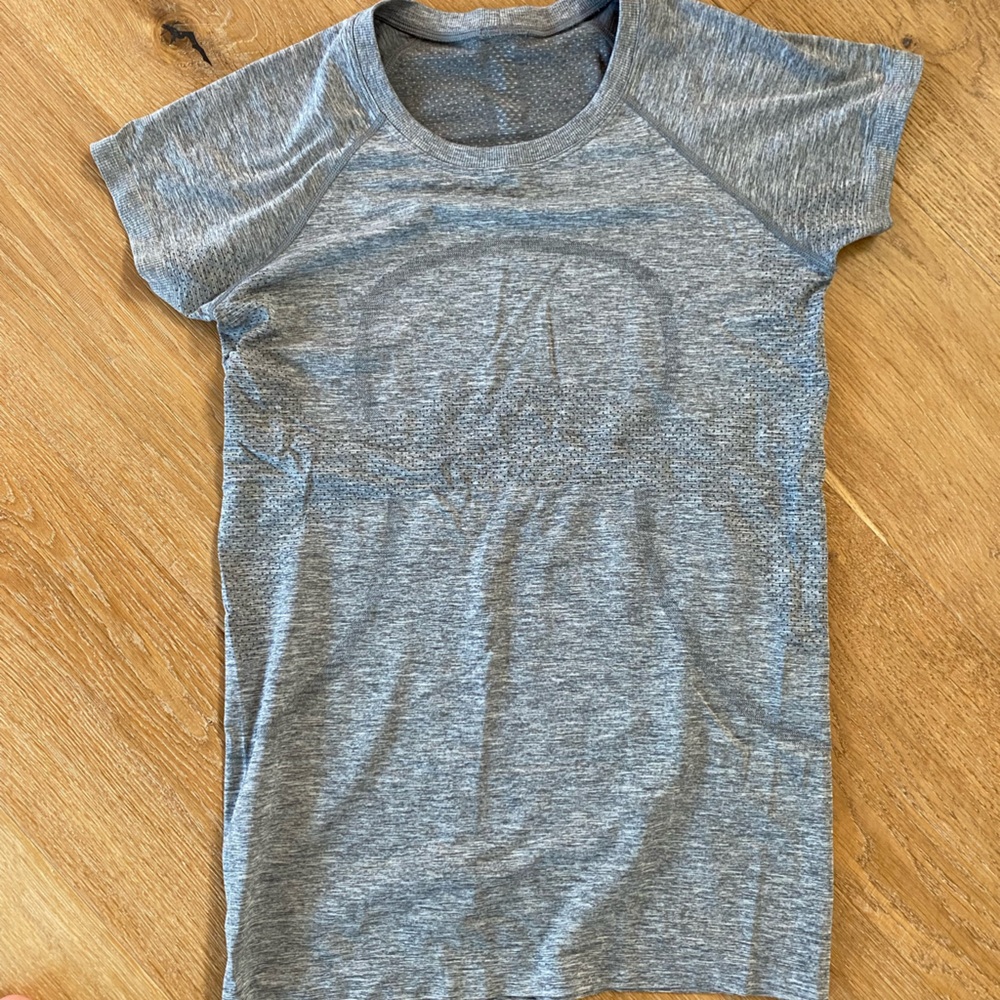 Lululemon Swiftly Tech Short Sleeve